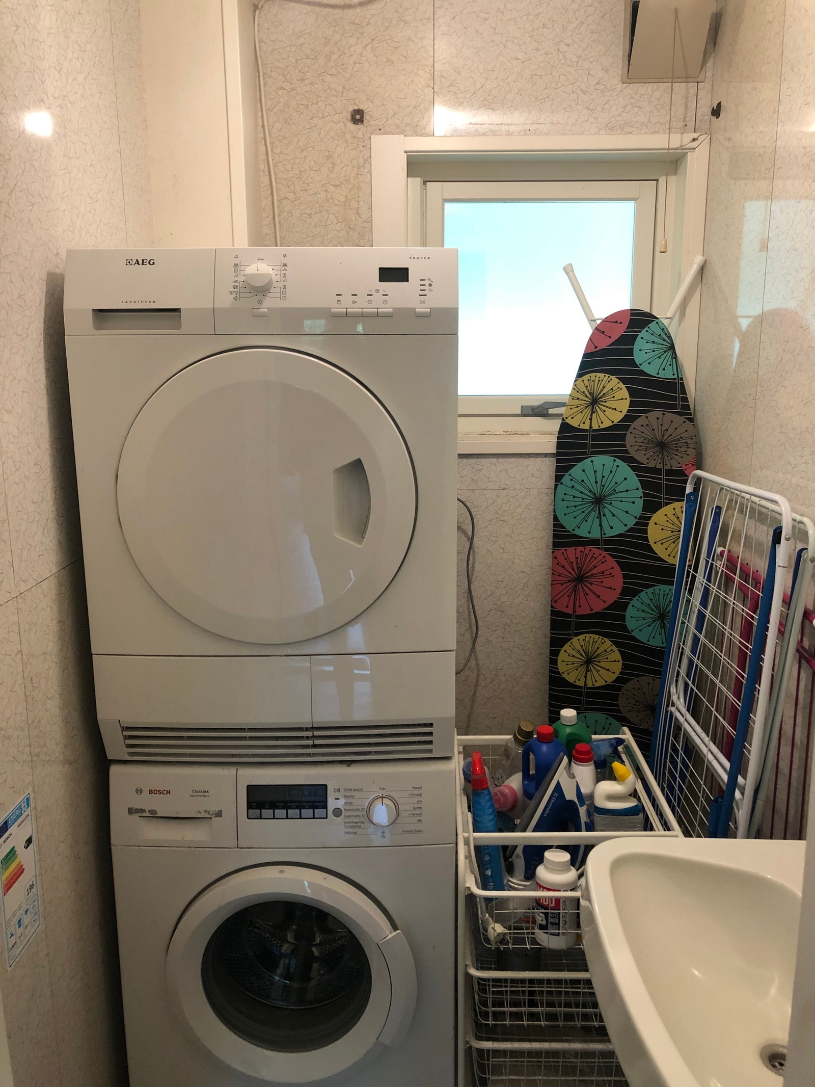 Vaskerom Galleribilde