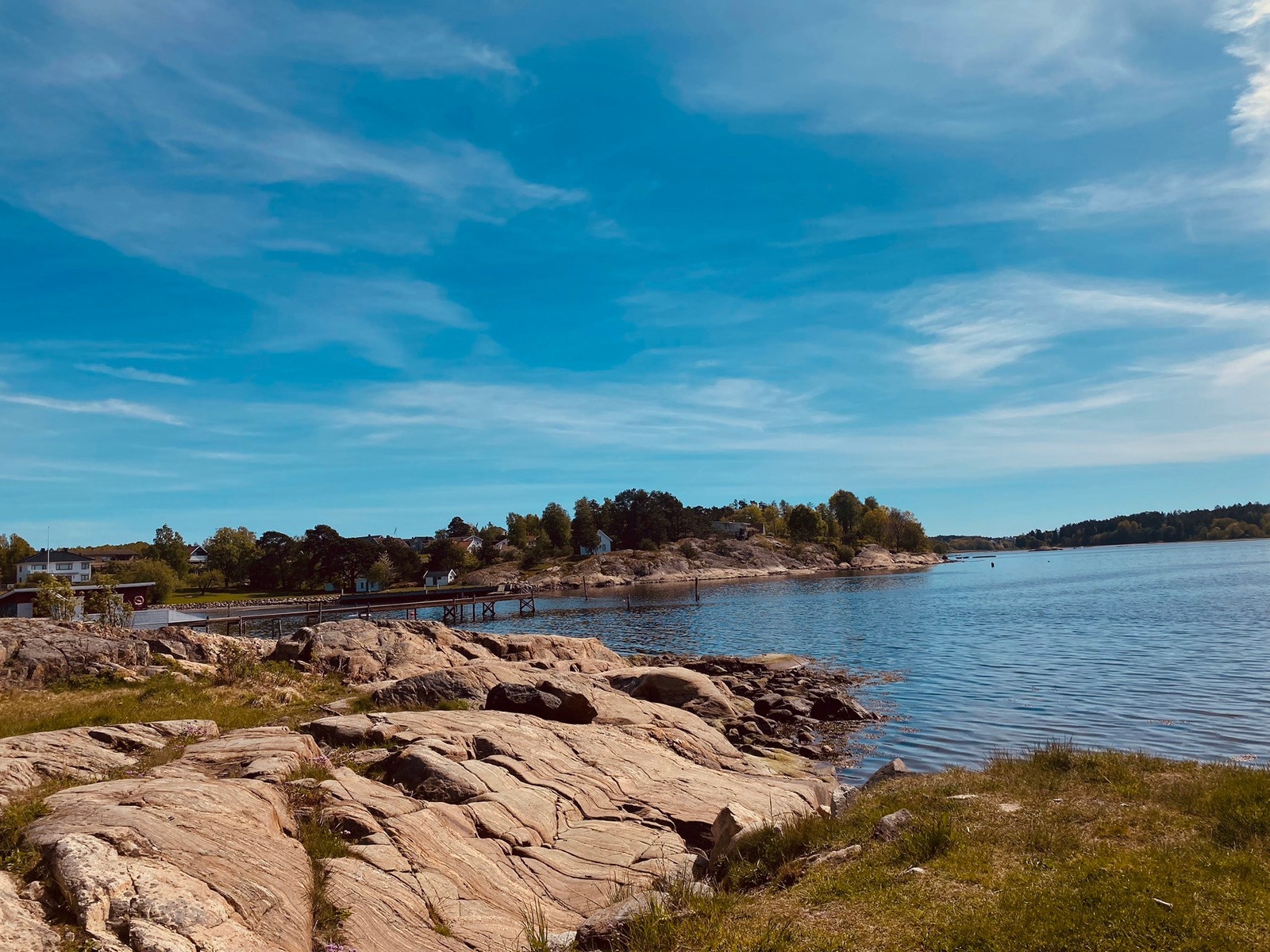 Vakre omgivelser og deilig på sommerstid med sol&bad Galleribilde