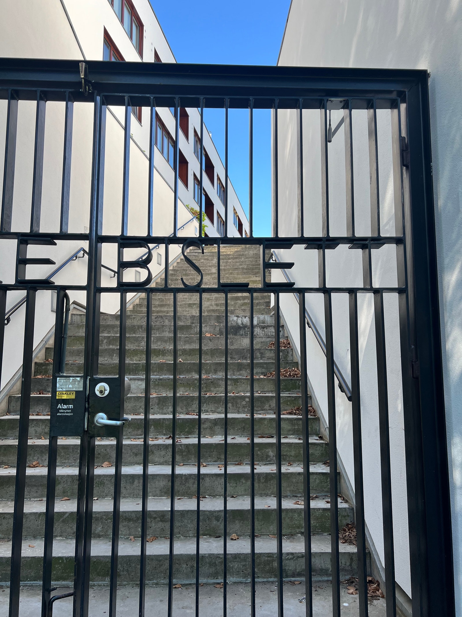 Inngang med pinkode Galleribilde