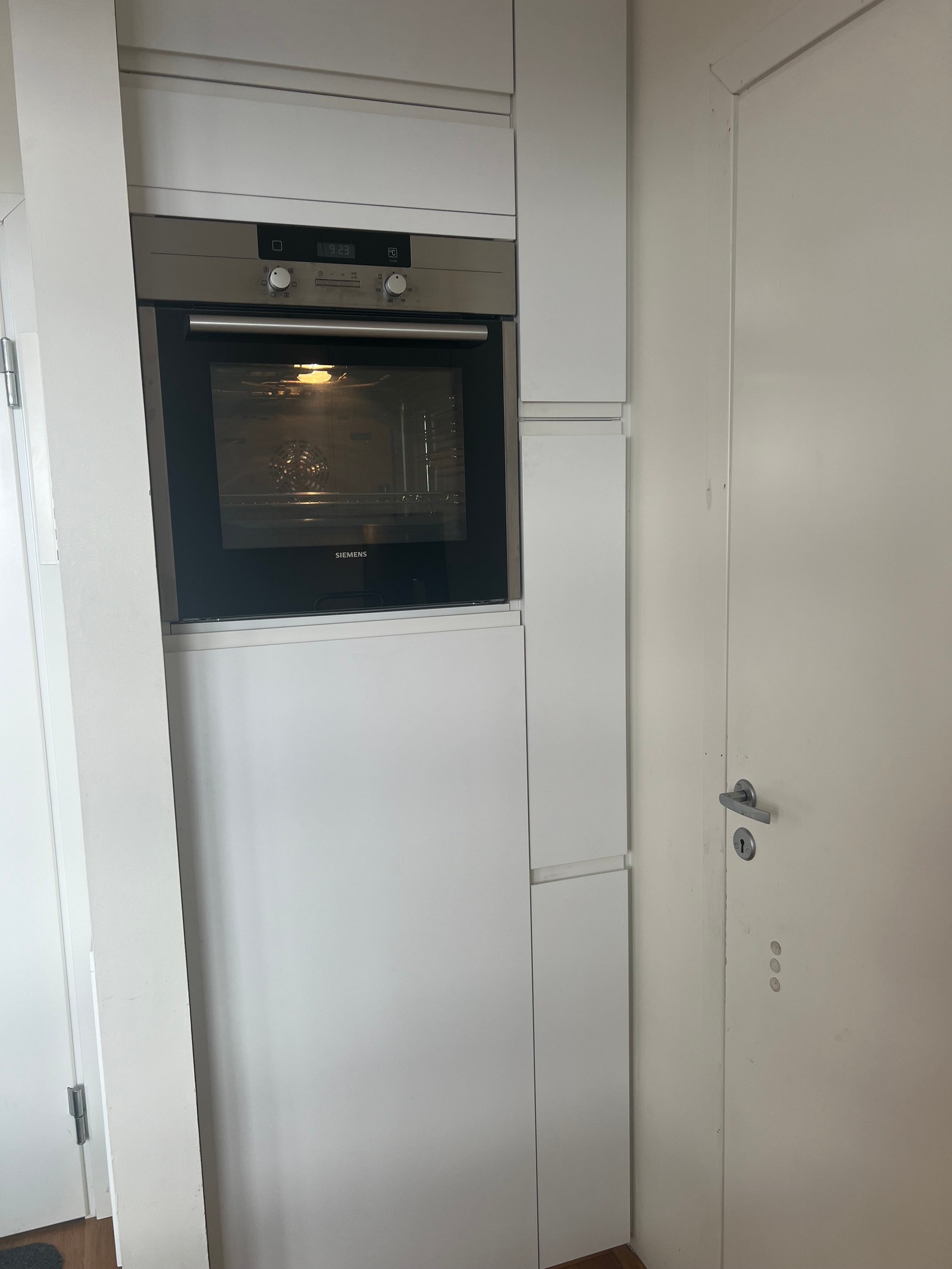 Kjøkken med stekeovn Galleribilde