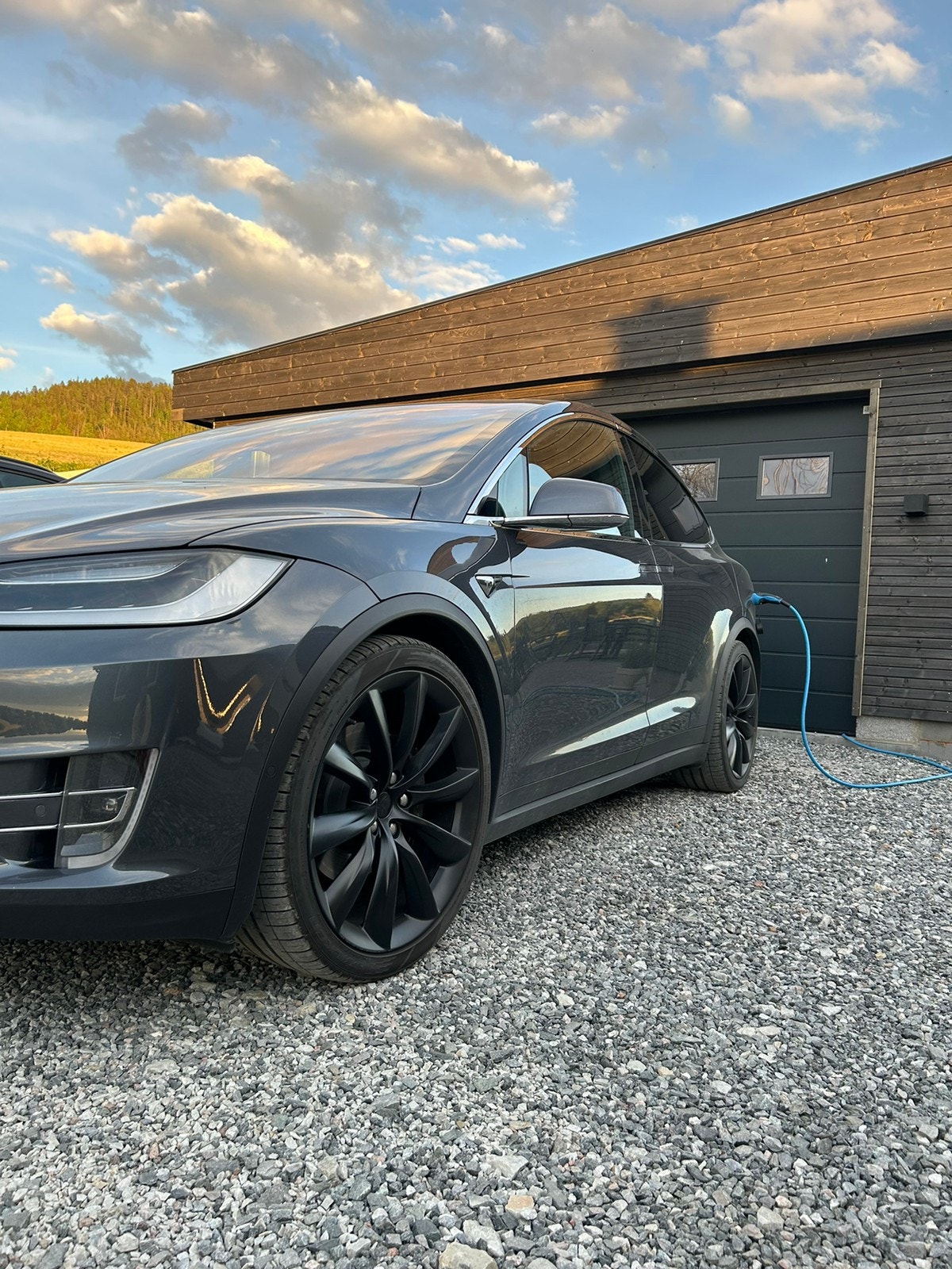 Tesla Model X 9