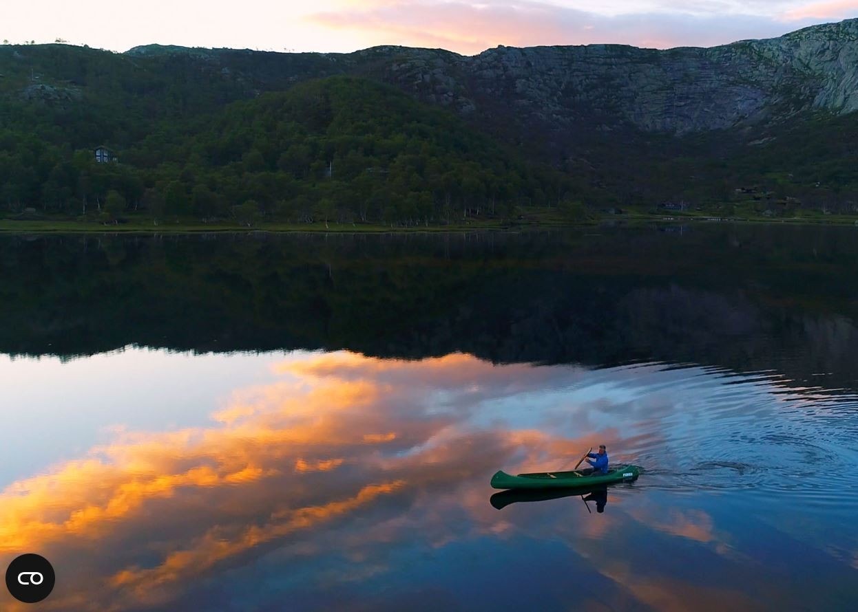 Knabetjønn på sommeren, her kan man både bade og fiske - bilde fra www.knaben.no Galleribilde
