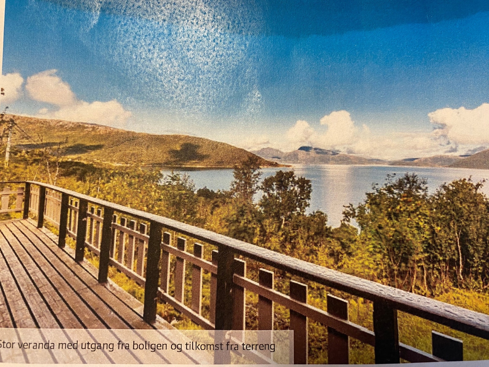 Fantastisk utsikt fra stua i hytta. Galleribilde