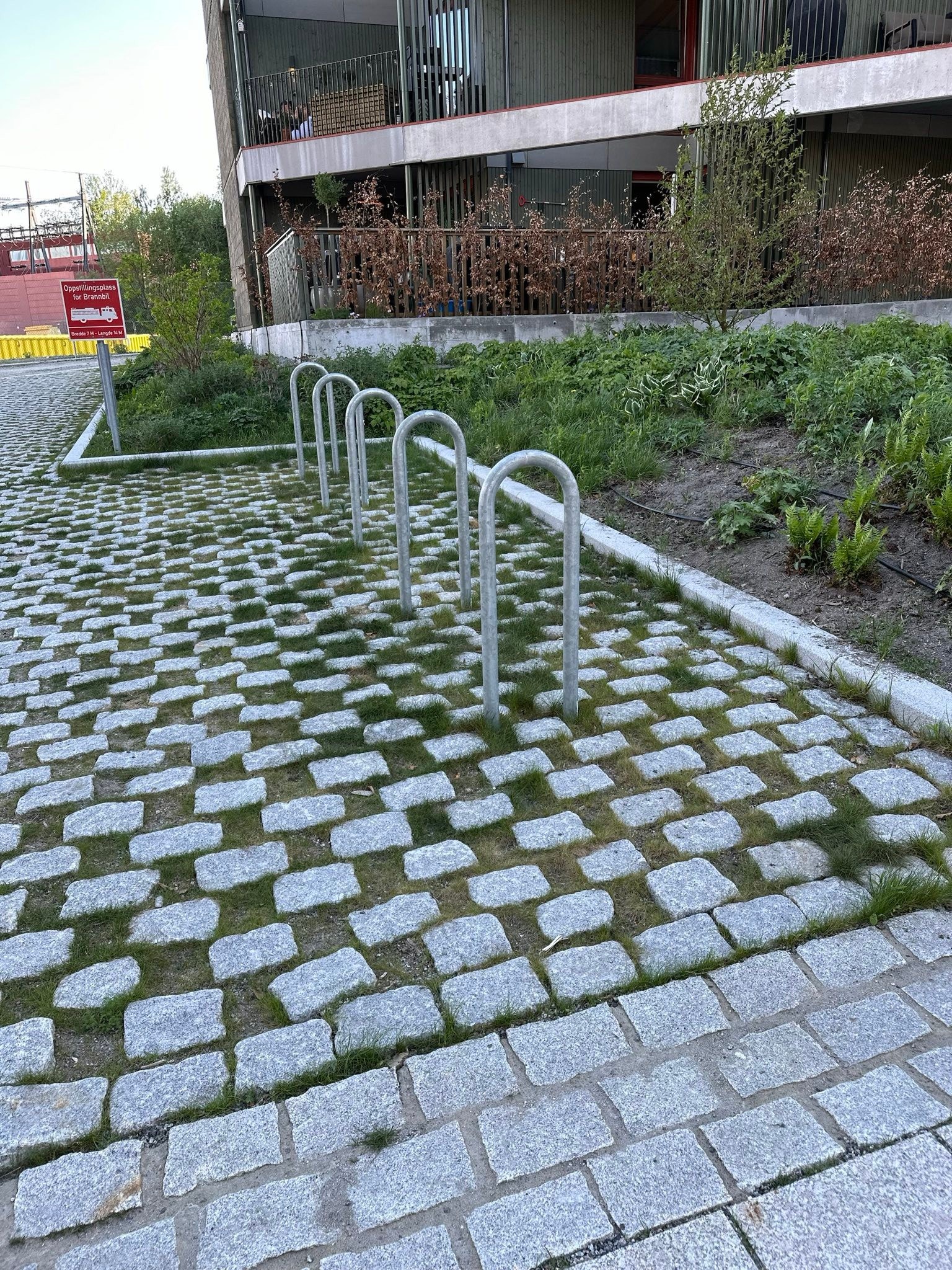 Sykkelparkering på utsiden Galleribilde