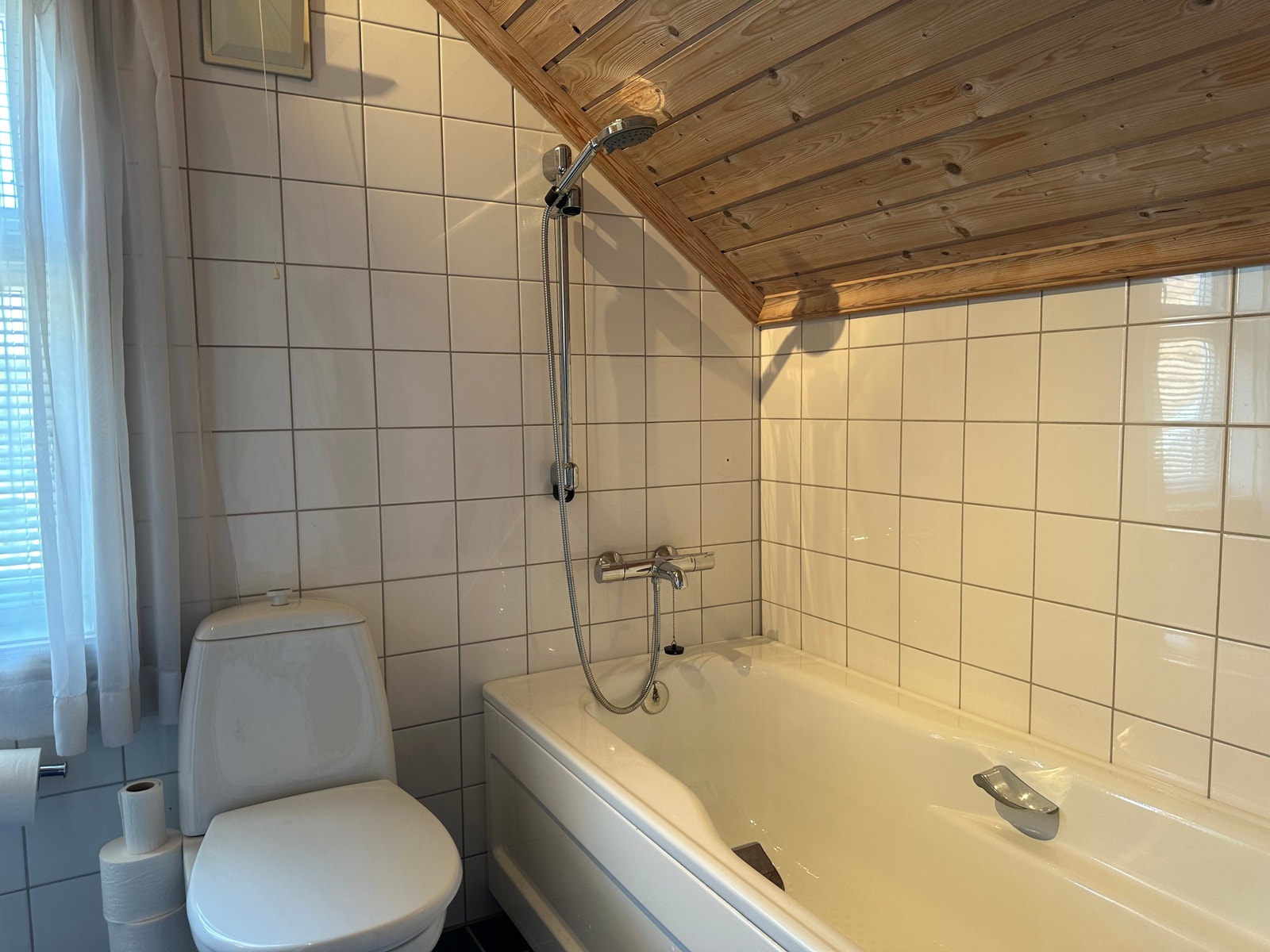 Bad 2. etasje Galleribilde