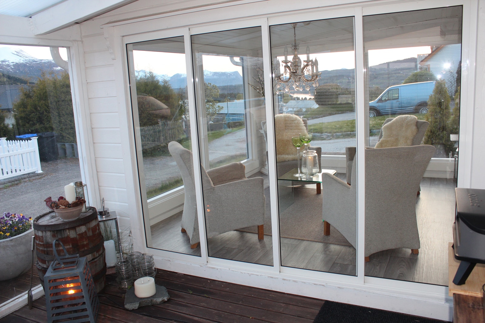 Terrassen er i tilknytning til utestue. Galleribilde