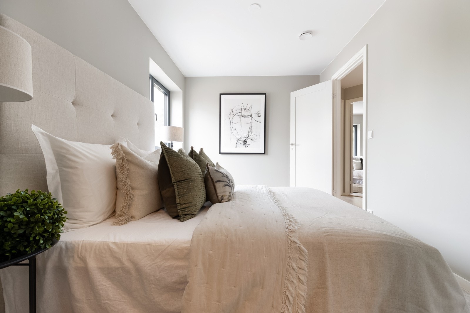 Hovedsoverom med walk-in, med mulighet for bad Galleribilde