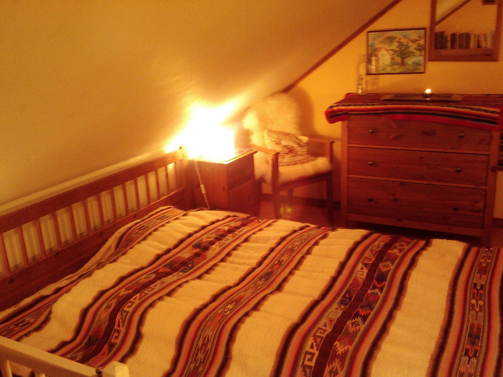 Et av soverommene. (Jeg skal ta nye av alle tre soverommene) Galleribilde