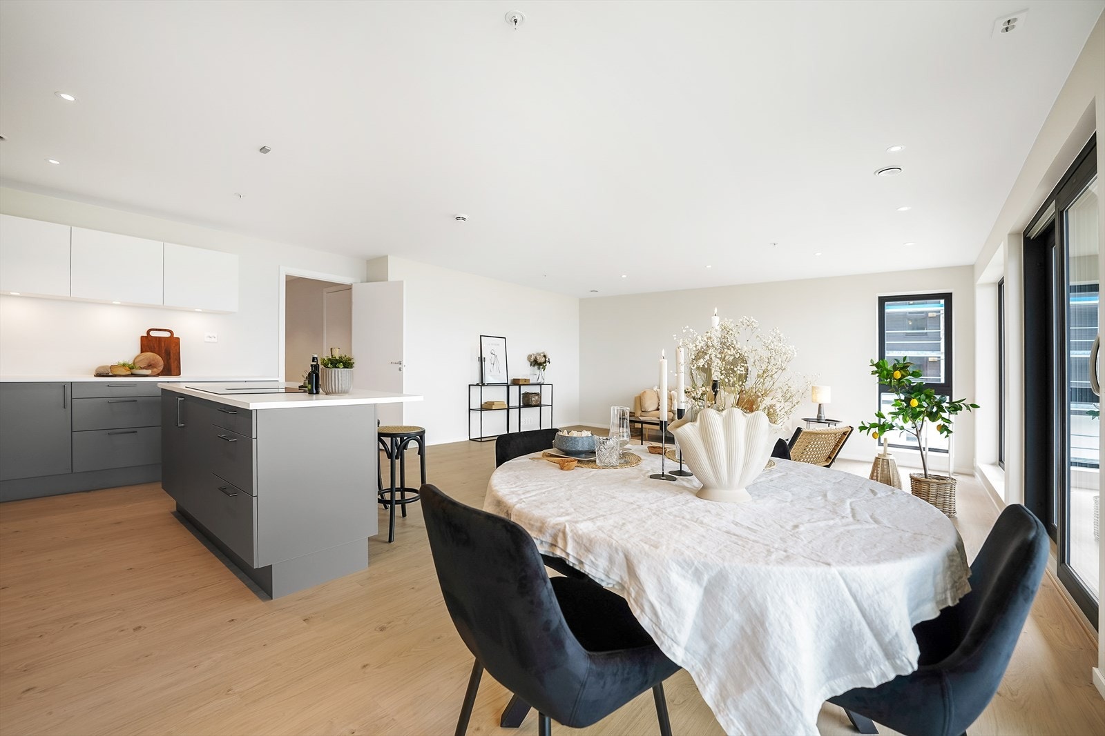 Spiseplass ved kjøkkenet Galleribilde