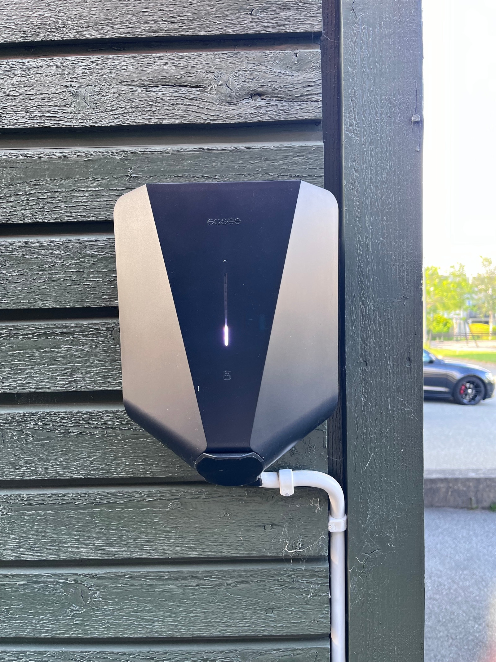 Easee Electric charger included Galleribilde