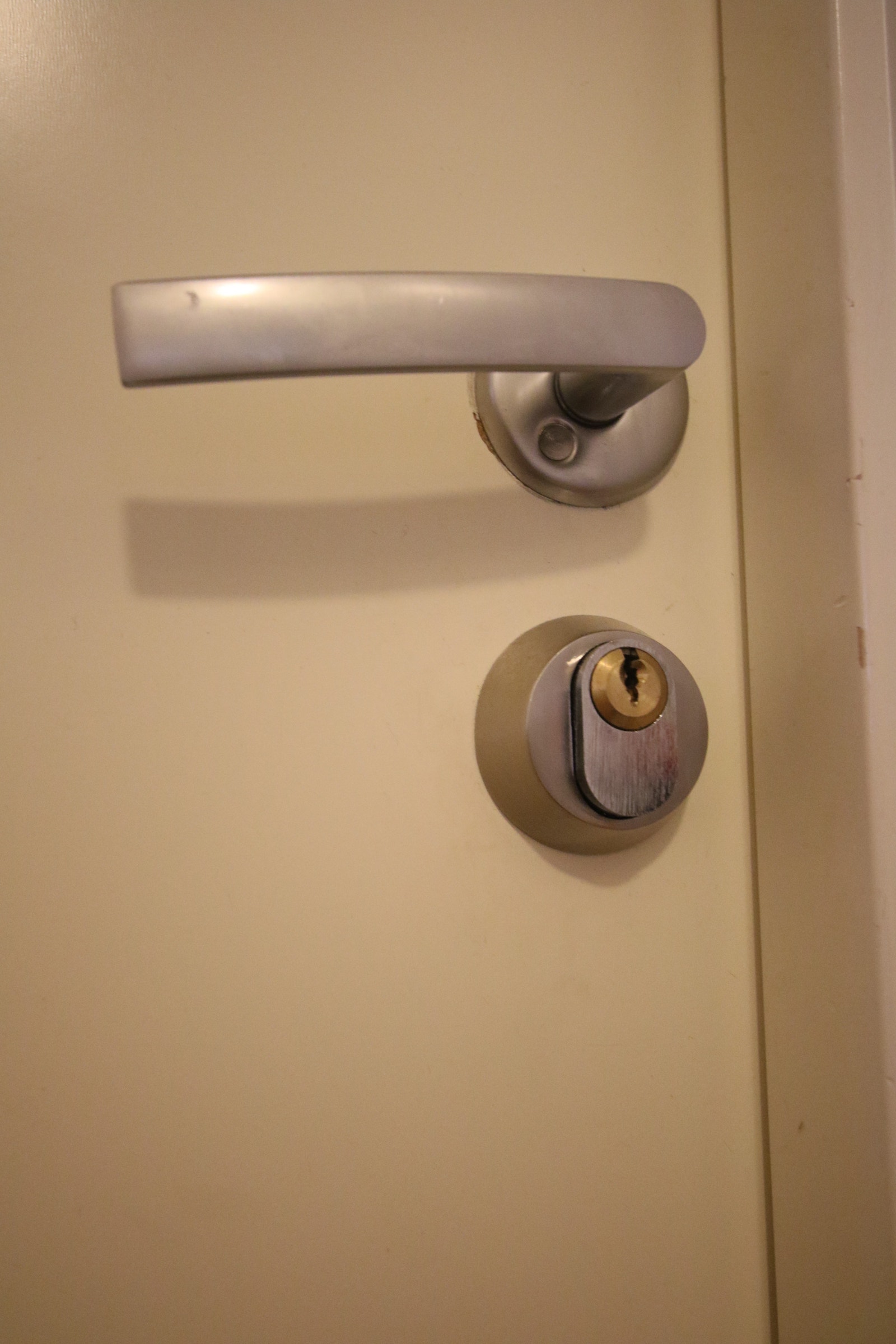 Solid lås på rom Galleribilde