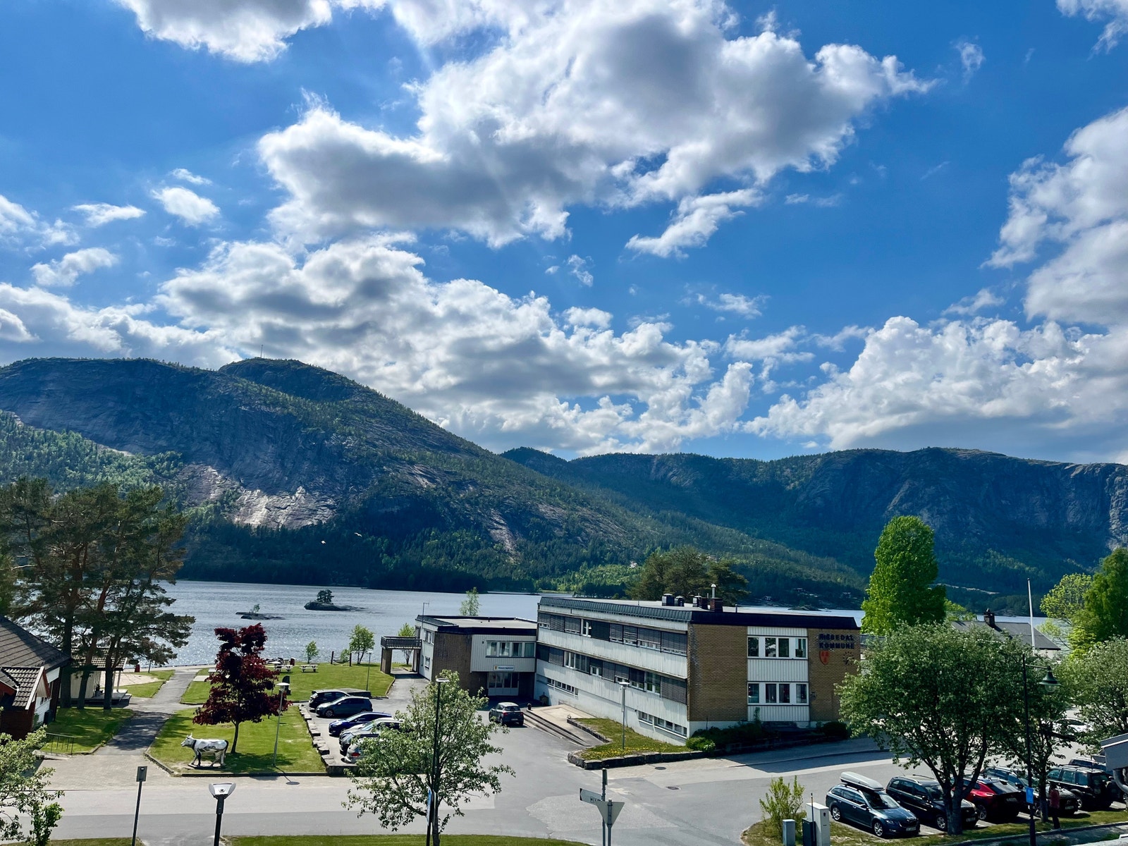 Fra Treungen sentrum Galleribilde