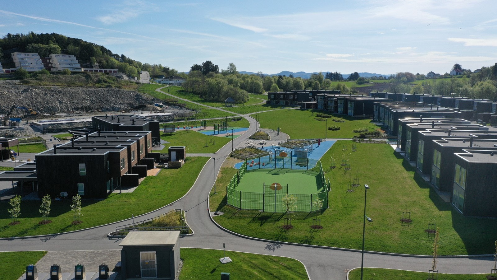 Enokbakken har blitt et populært og frodig boligområde. Galleribilde