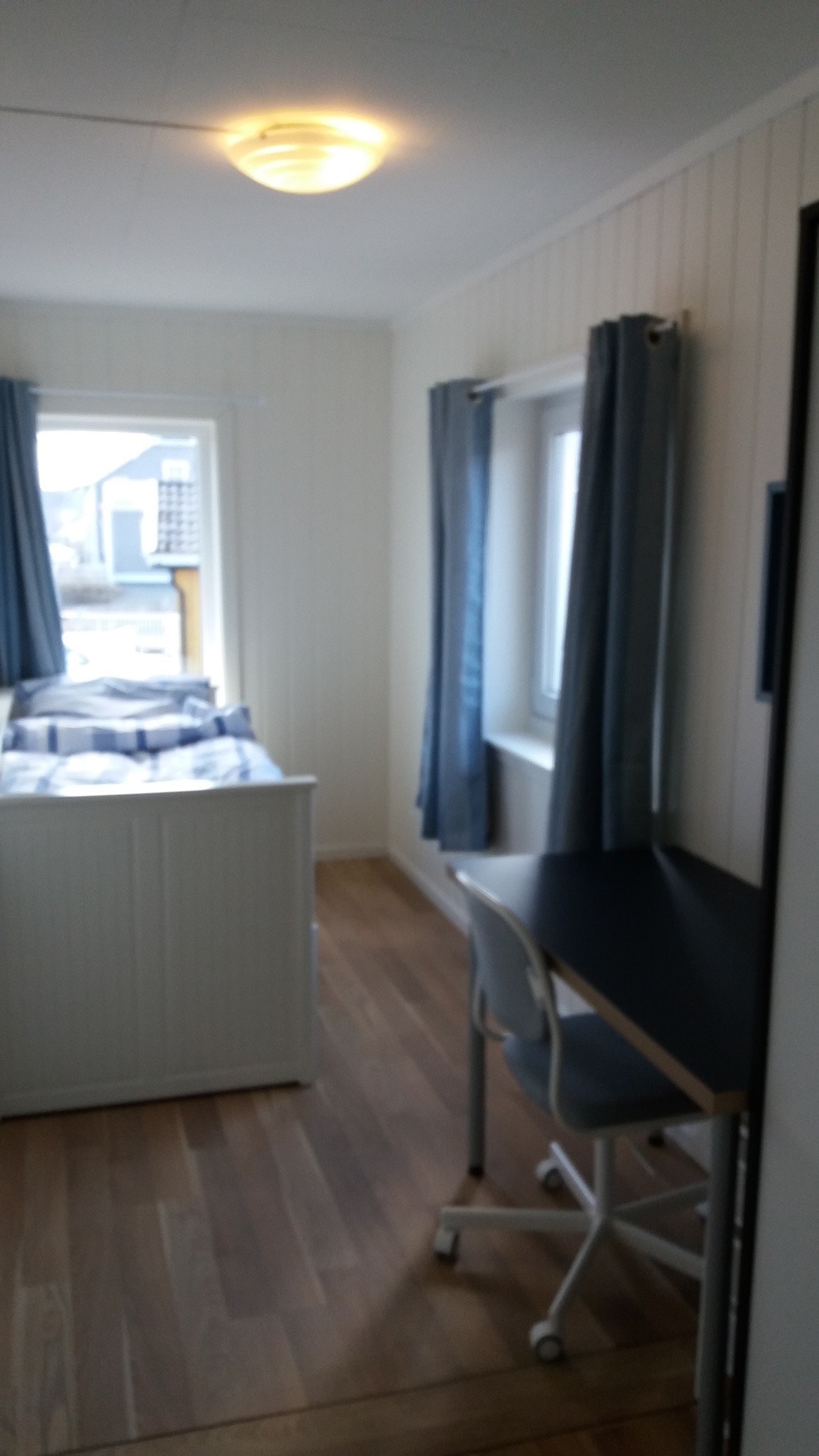 Rom 1 etasje. Kr. 5.500 pr. måned pr. måned Galleribilde