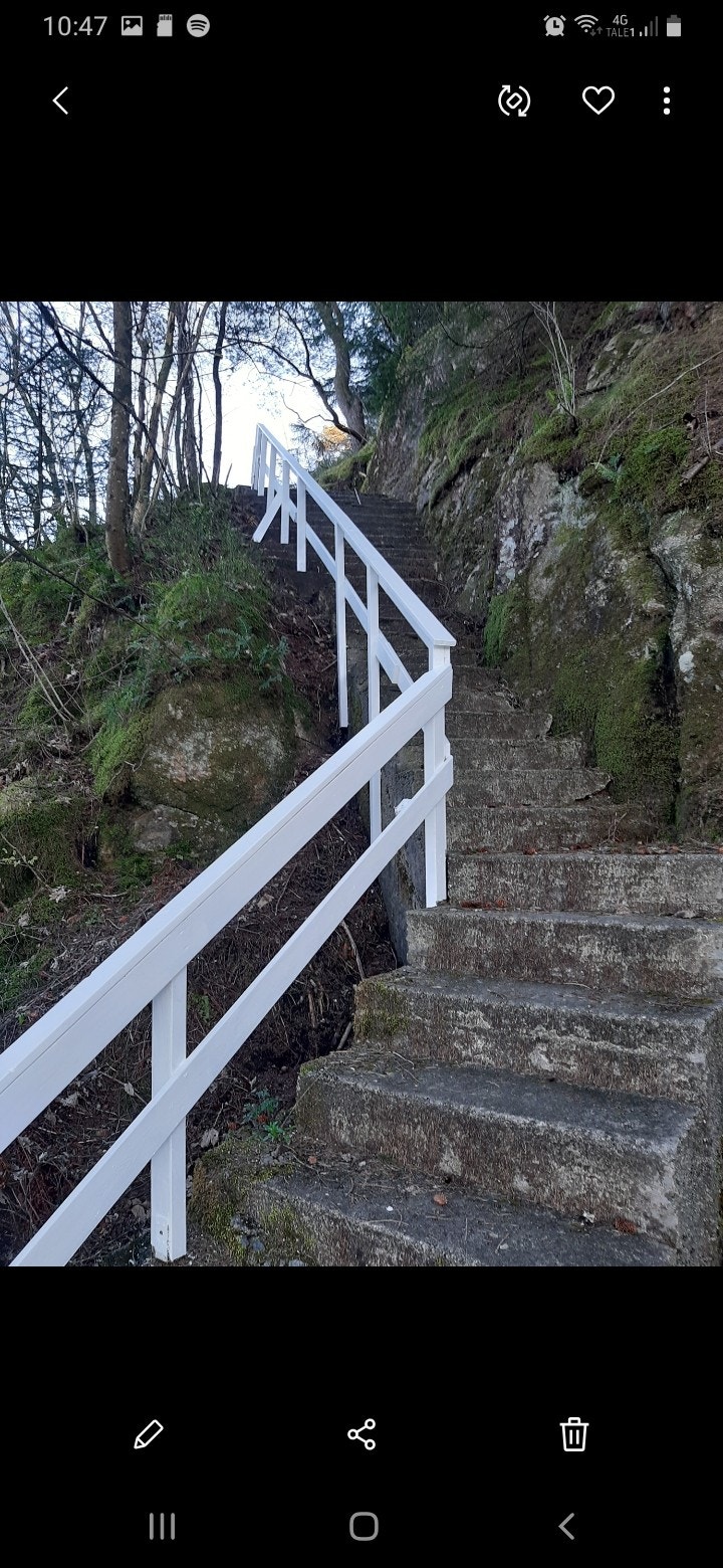 Trapp opp til President Christies vei 26 Galleribilde