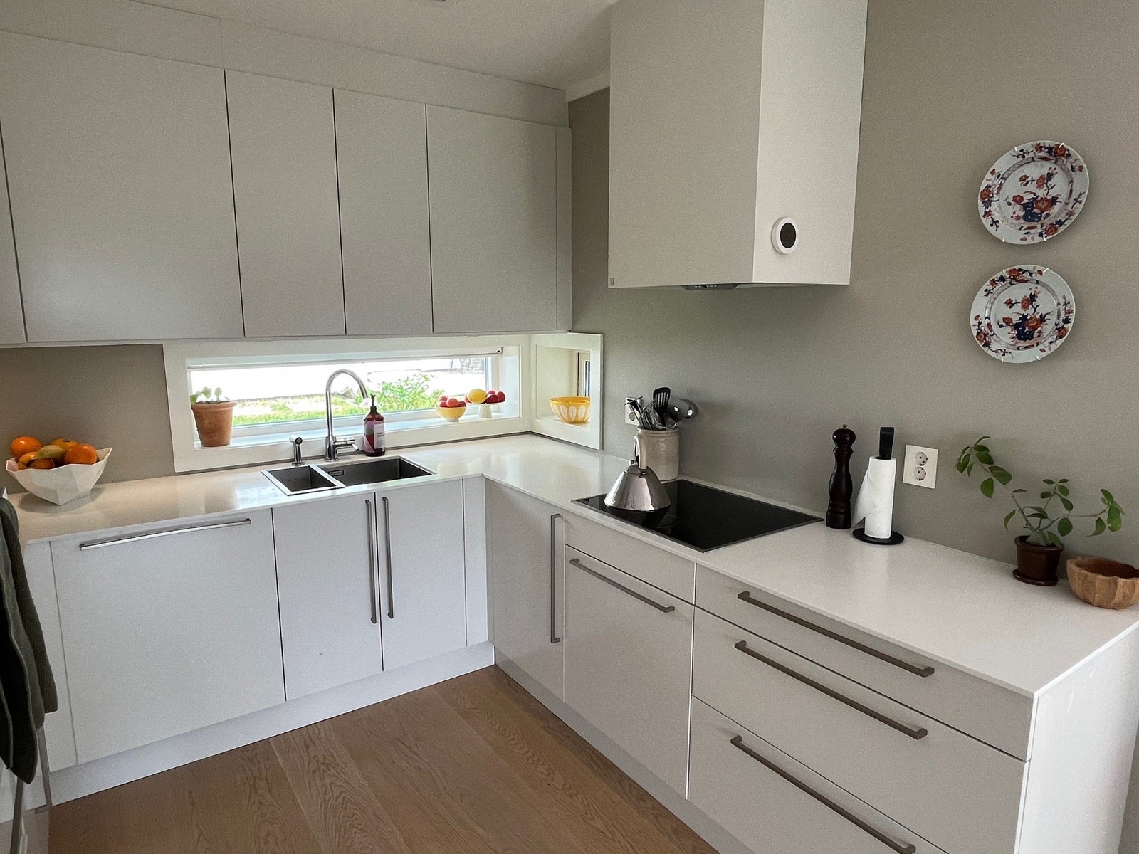 Kjøkkenet med Miele hvitevarer Galleribilde