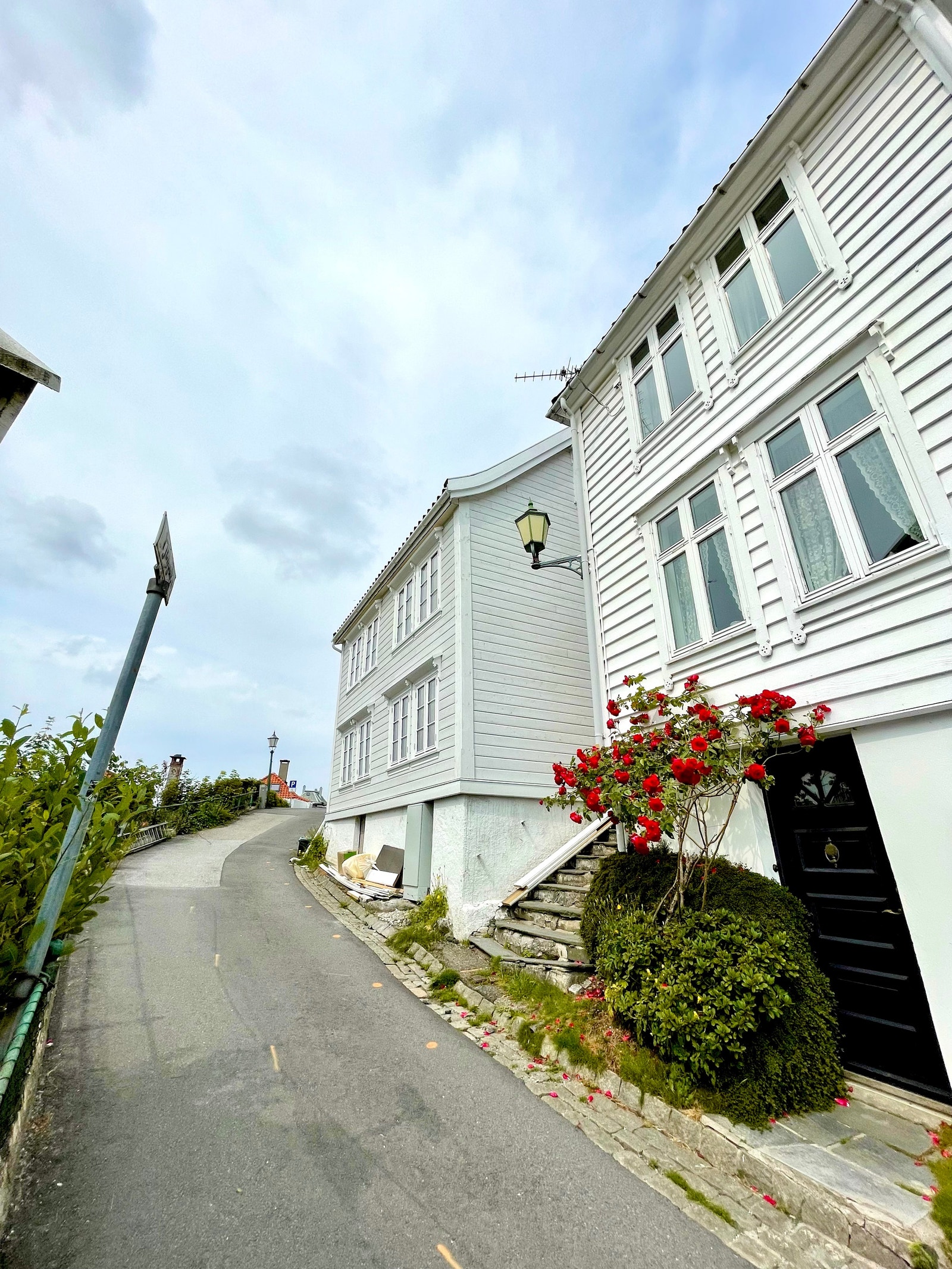 Gaten utenfor huset Galleribilde