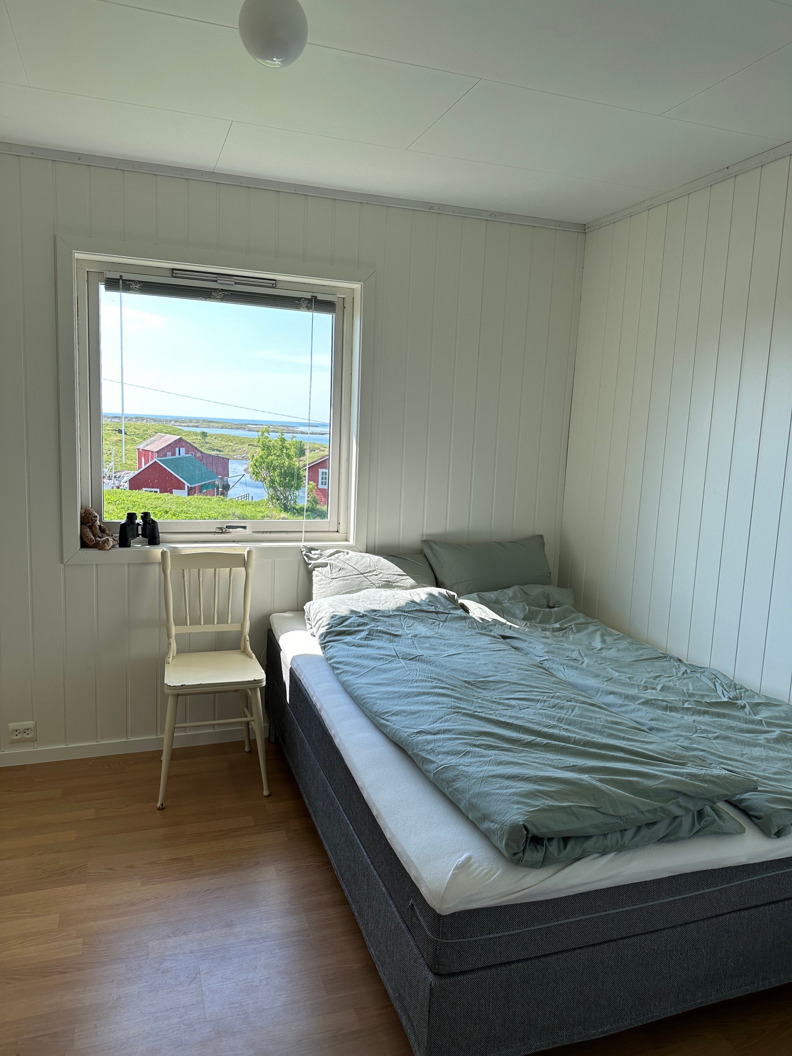 Soverom med dobbeltseng Galleribilde