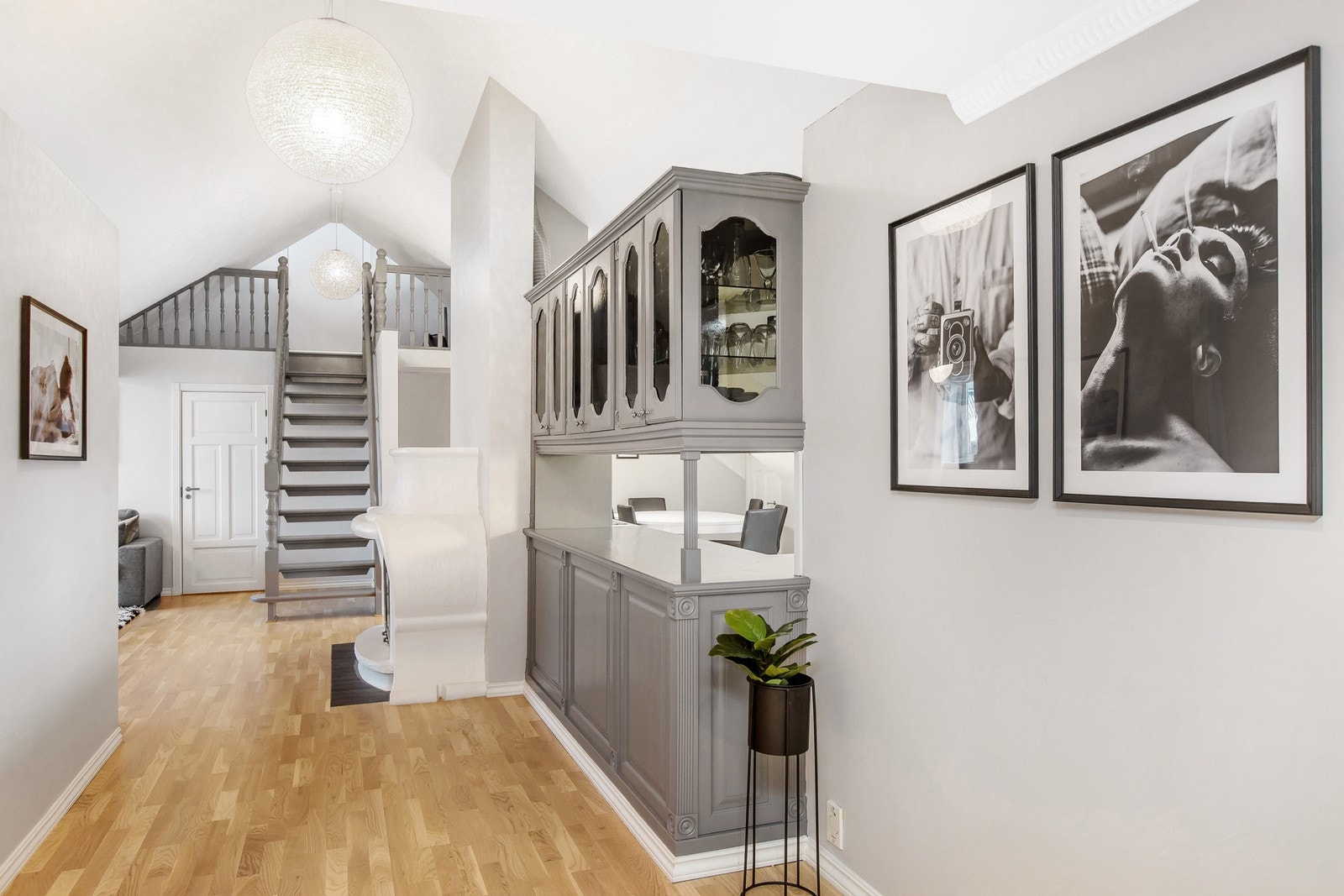 Gang bort til stue og kjøkken Galleribilde