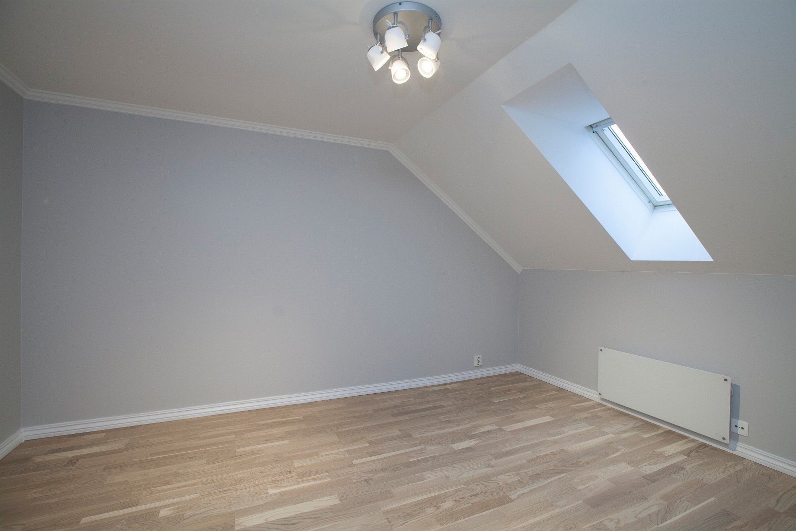 Soverom 3 - ledig 1 januar eller tidligere Galleribilde