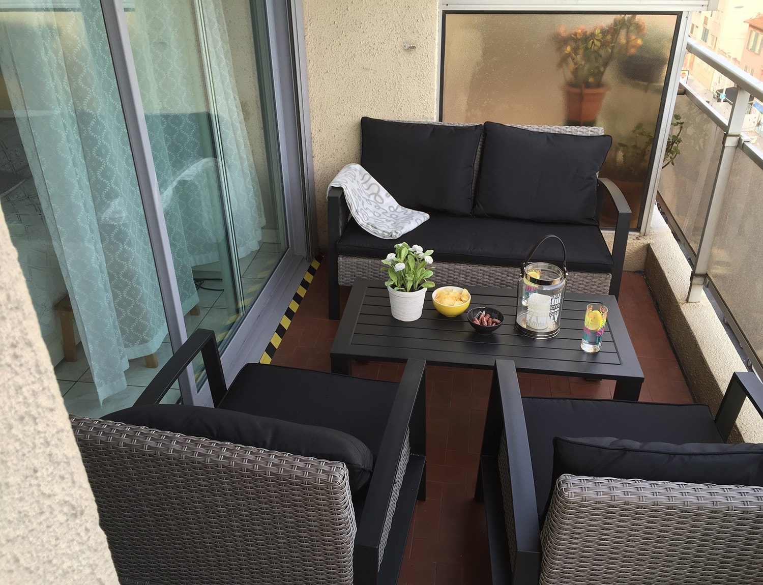 Sitteplass på terrassen Galleribilde