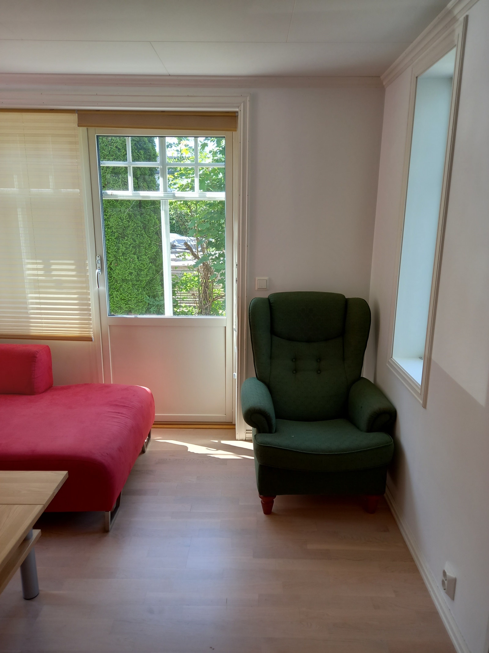 Utgang til hage fra stue Galleribilde