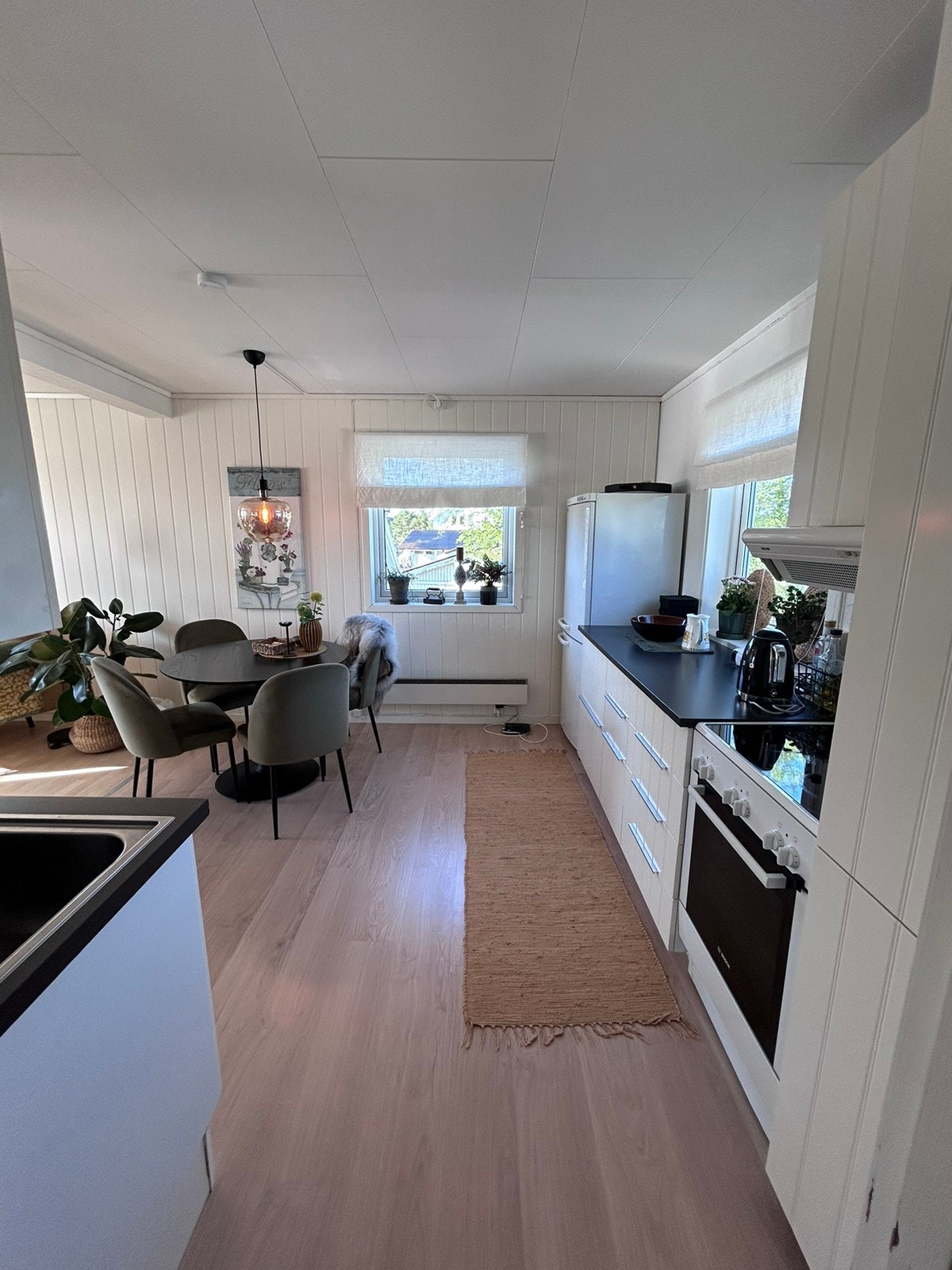 Inngang kjøkken og stue Galleribilde