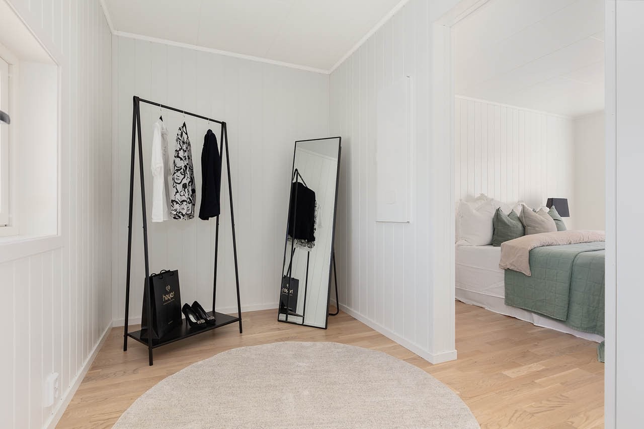 Walk-in garderobe/babyrom/kotor. Det er også mulig å endre planløsning for boliger under oppføring slik at dette blir et soverom. Foto fra rekkehus type A i byggetrinn 2 Galleribilde