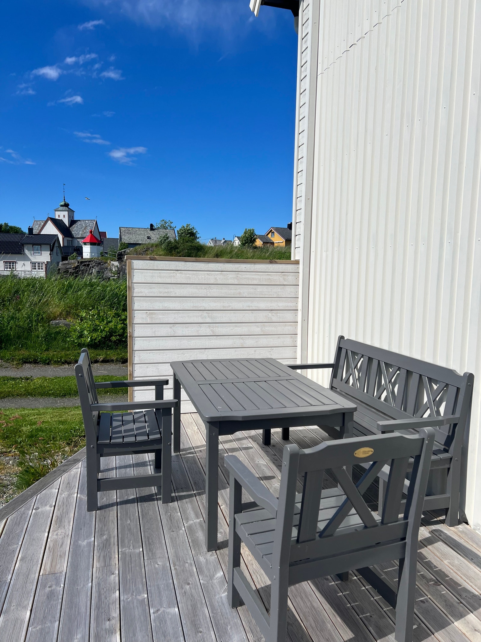 Terrasse med sjøutsikt. Galleribilde