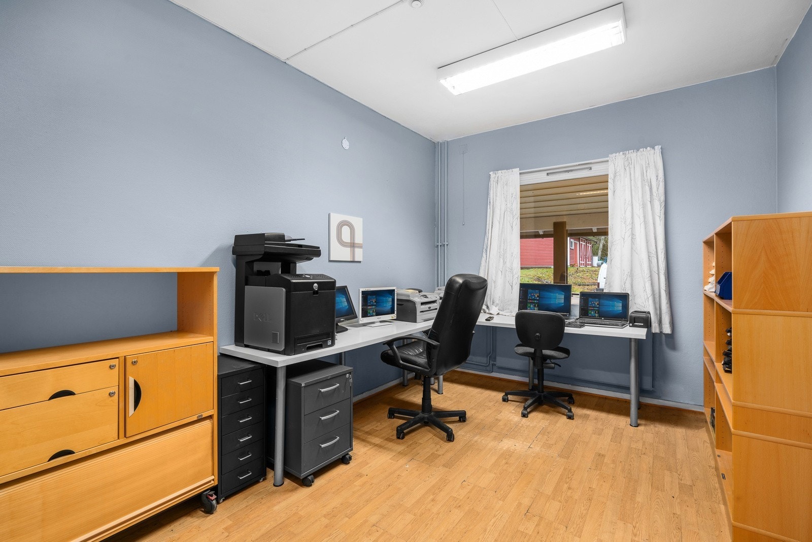 Soverom innredet som kontor. Galleribilde