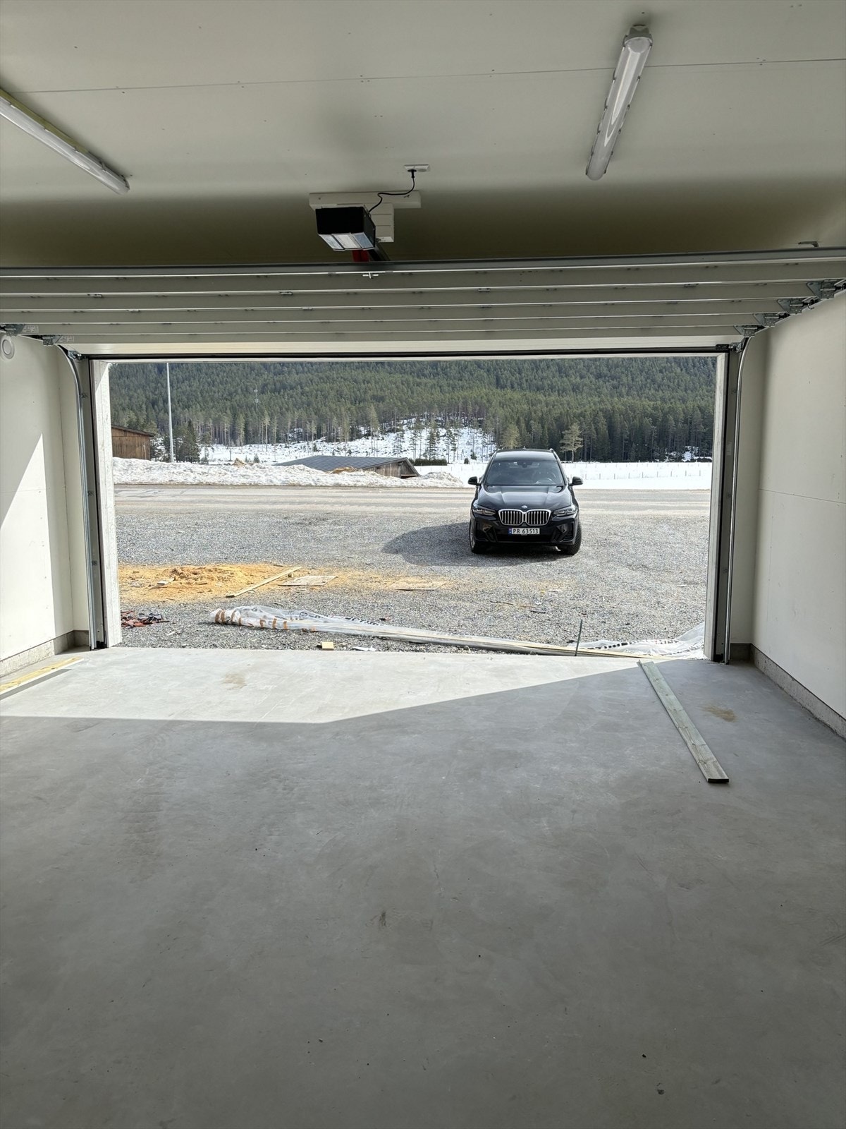 Leddport med automatisk portåpner Galleribilde