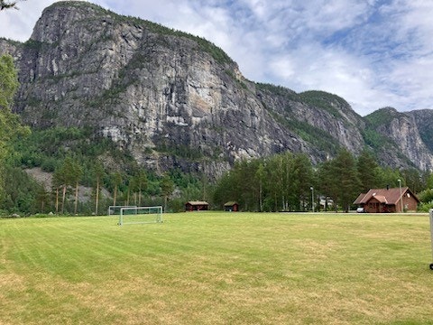 Fotballbane like ved Galleribilde