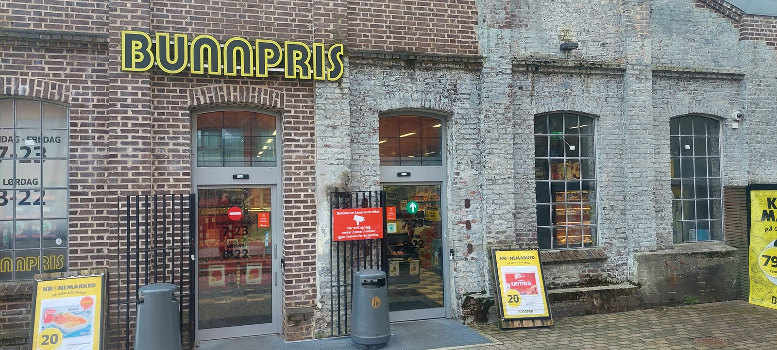 Butik 20 meter fra leiligheten Galleribilde