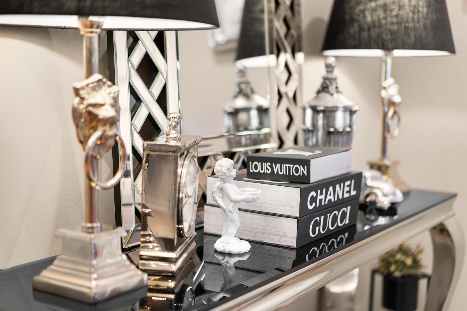 Detaljbilde fra gang. Galleribilde