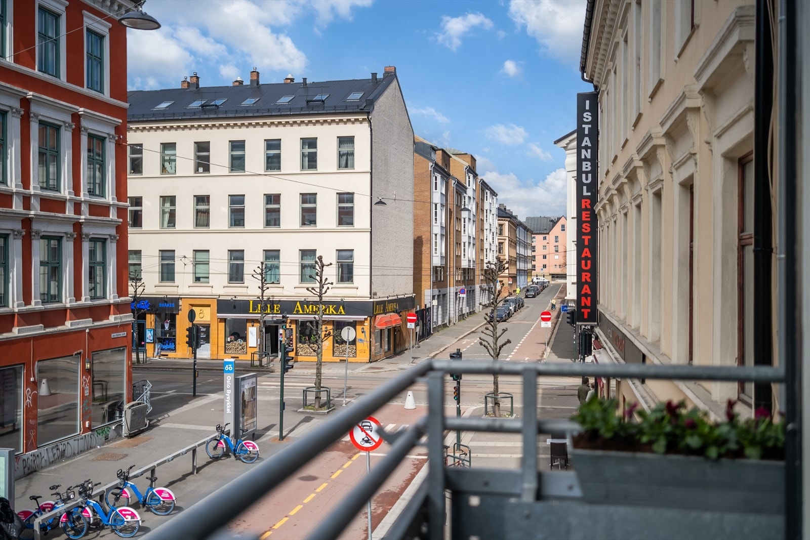 - En gjennomgående og lekker 3-roms selveierleilighet med sentral og attraktiv beliggenhet på Grünerløkka - Galleribilde