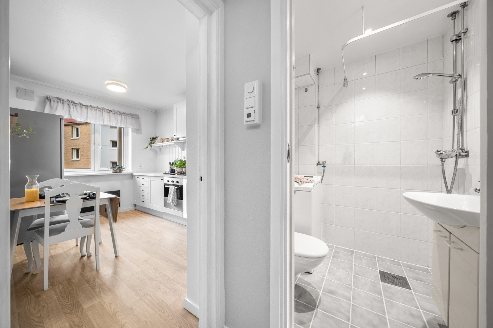 Badet ble modernisert i regi av borettslaget i 2003/2004 og spottene ble oppgradert i 2024. Galleribilde