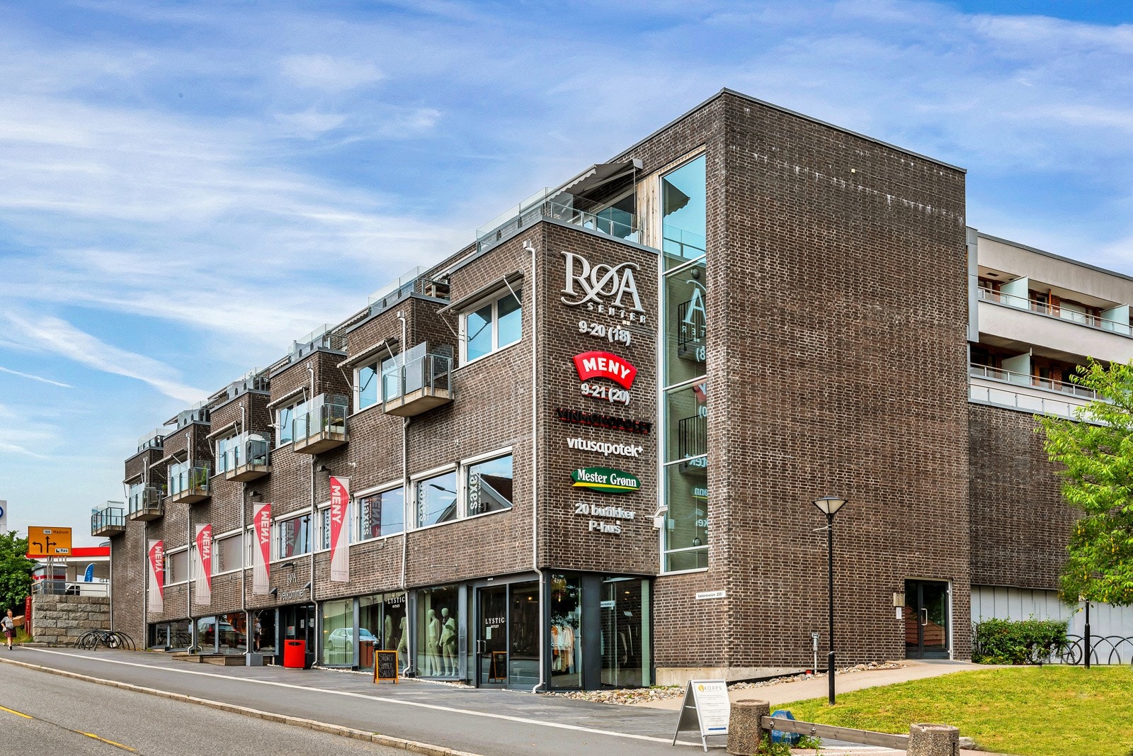 Det er kort vei til Røa sentrum Galleribilde