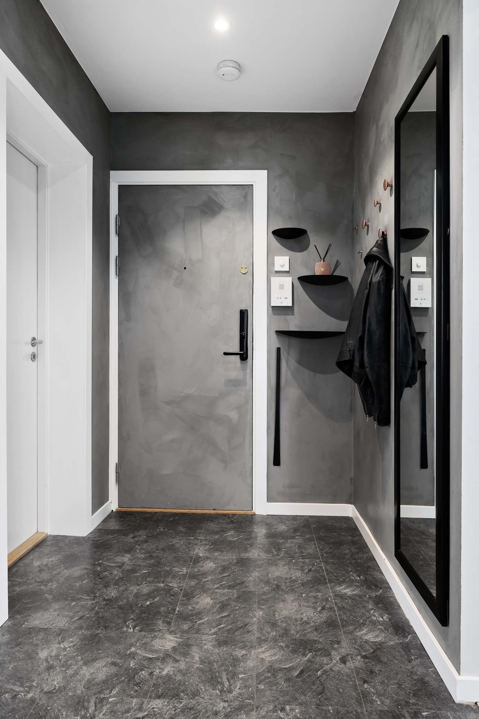Ytterdør med praktisk kodelås. Galleribilde