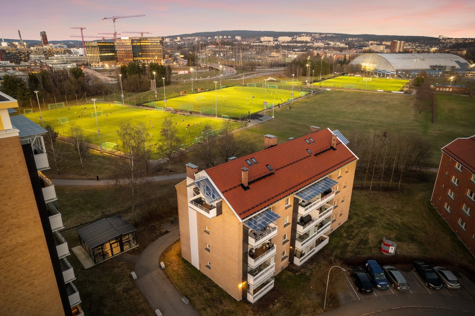 Hovin Borettslag- God intern beliggenhet øverst på feltet. Galleribilde