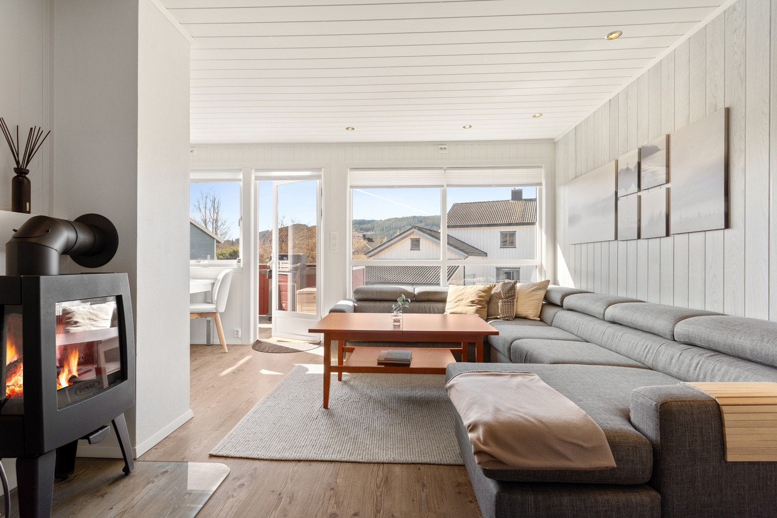 Lyst og attraktiv leilighet med fin beliggenhet. Galleribilde