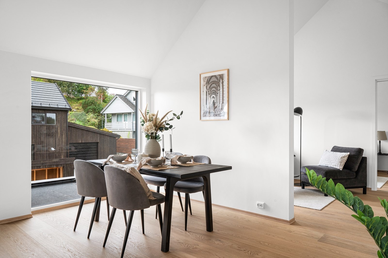 God plass til spisebord Galleribilde