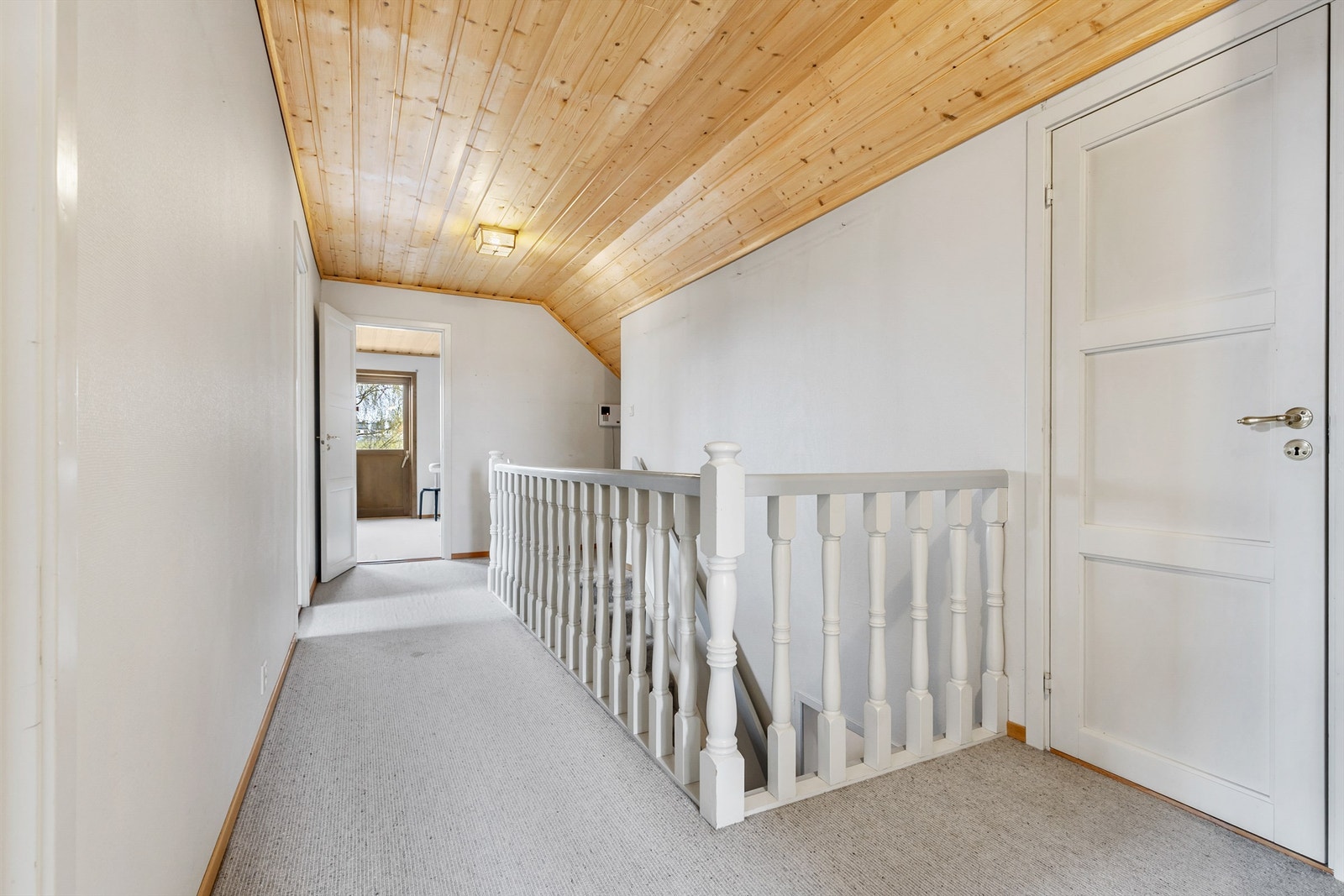 Gang i 2. etasje. Galleribilde