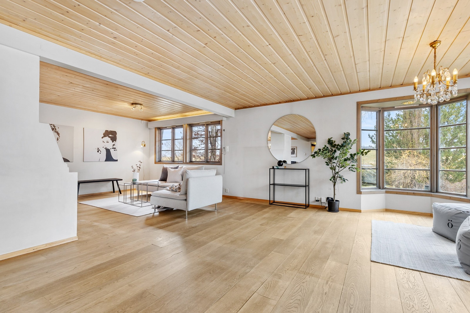 Den åpne planløsningen gir mulighet for å skape flere soner. Galleribilde