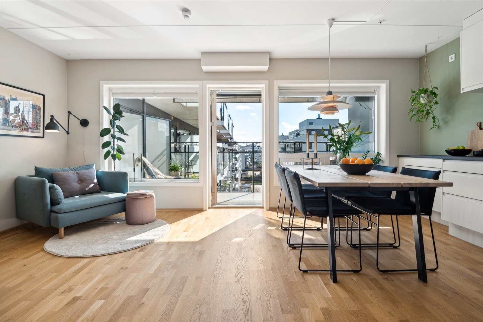 DNB Eiendom ved Marianne Stoveland har gleden av å presentere en flott 3- roms i Stålverkskroken 17. Galleribilde