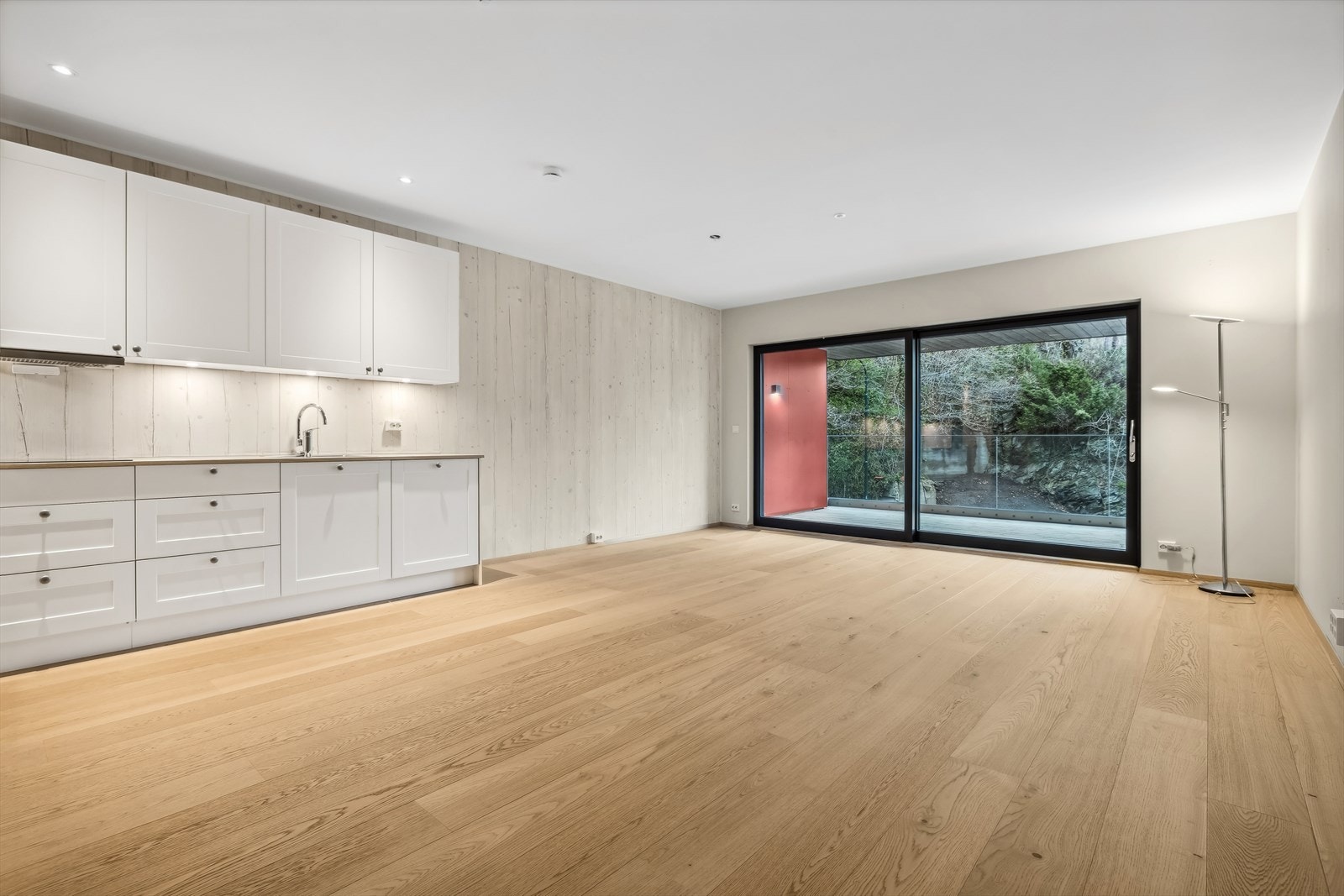 En lekker og ny(2023) leilighet med p-plass, balkong og to soverom Galleribilde