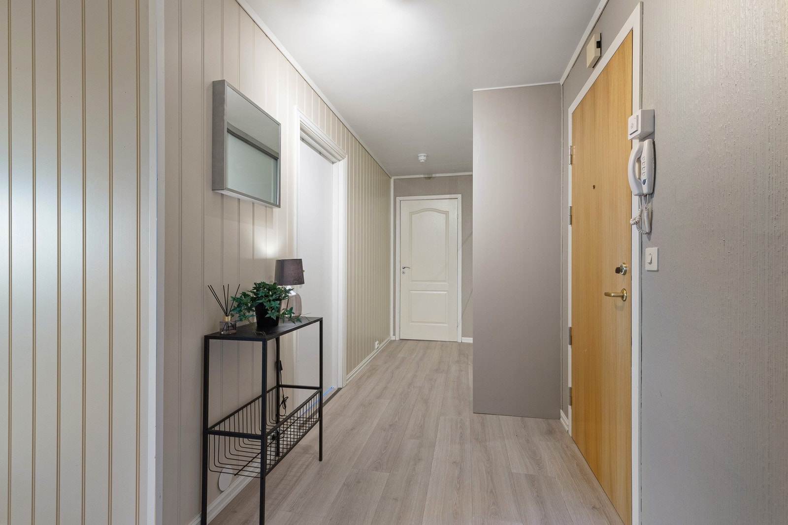 Hyggelig entré som ønsker deg velkommen! Galleribilde