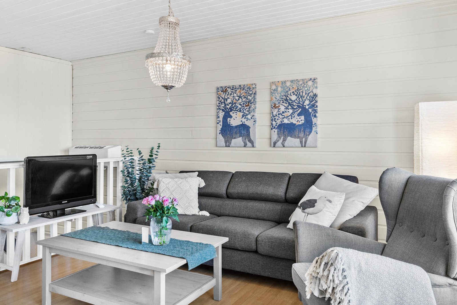 Lys og romslig stue Galleribilde