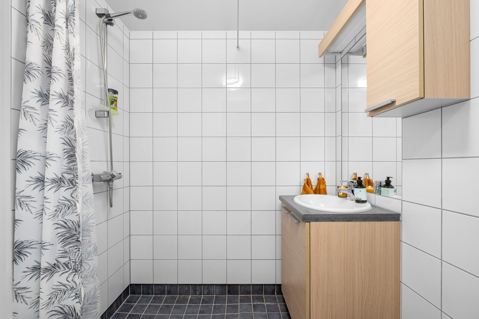Flislagt baderom på 2,5m². Galleribilde
