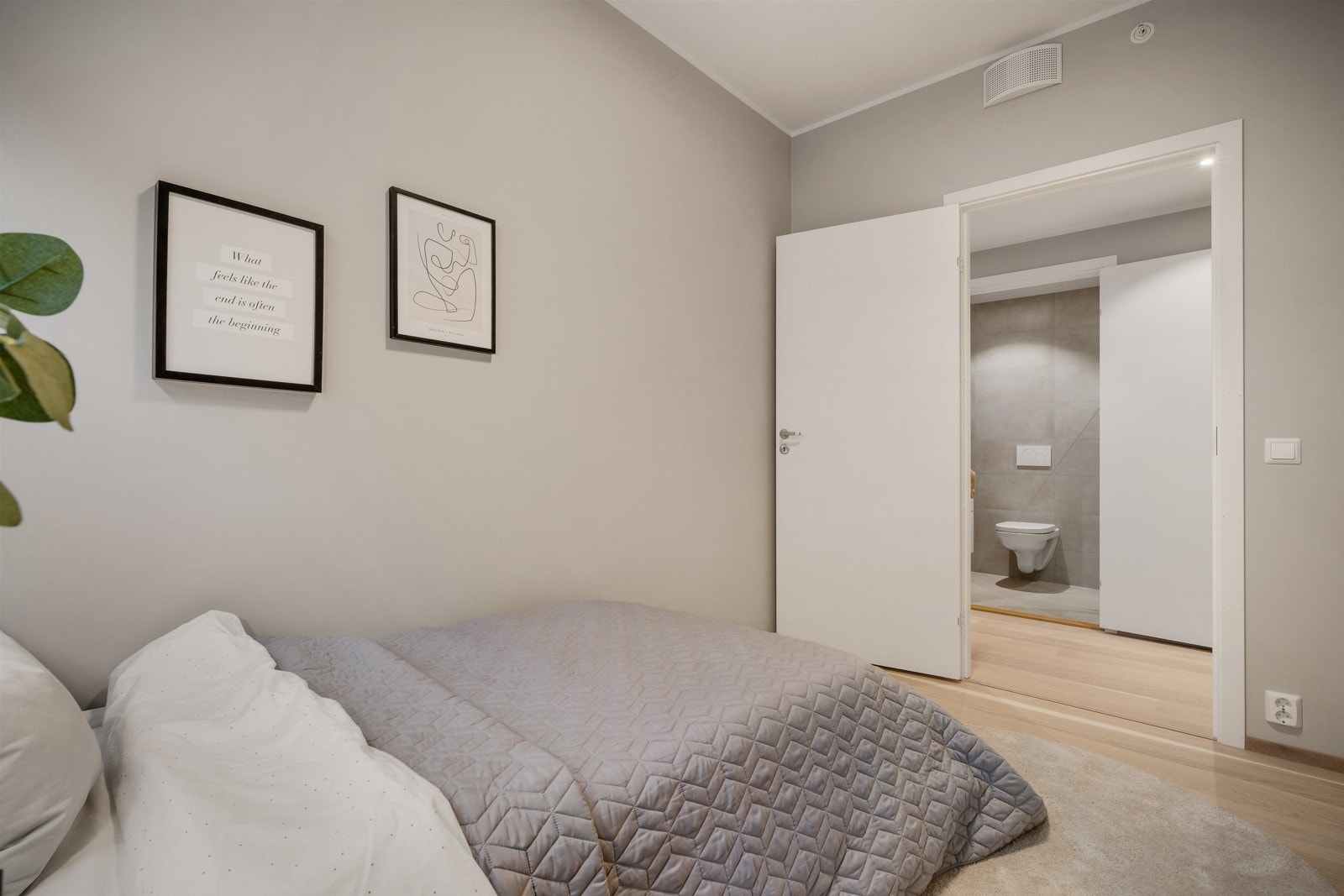 - Samtlige soverom er av fin størrelse og har plass til ønsket møblering - Galleribilde