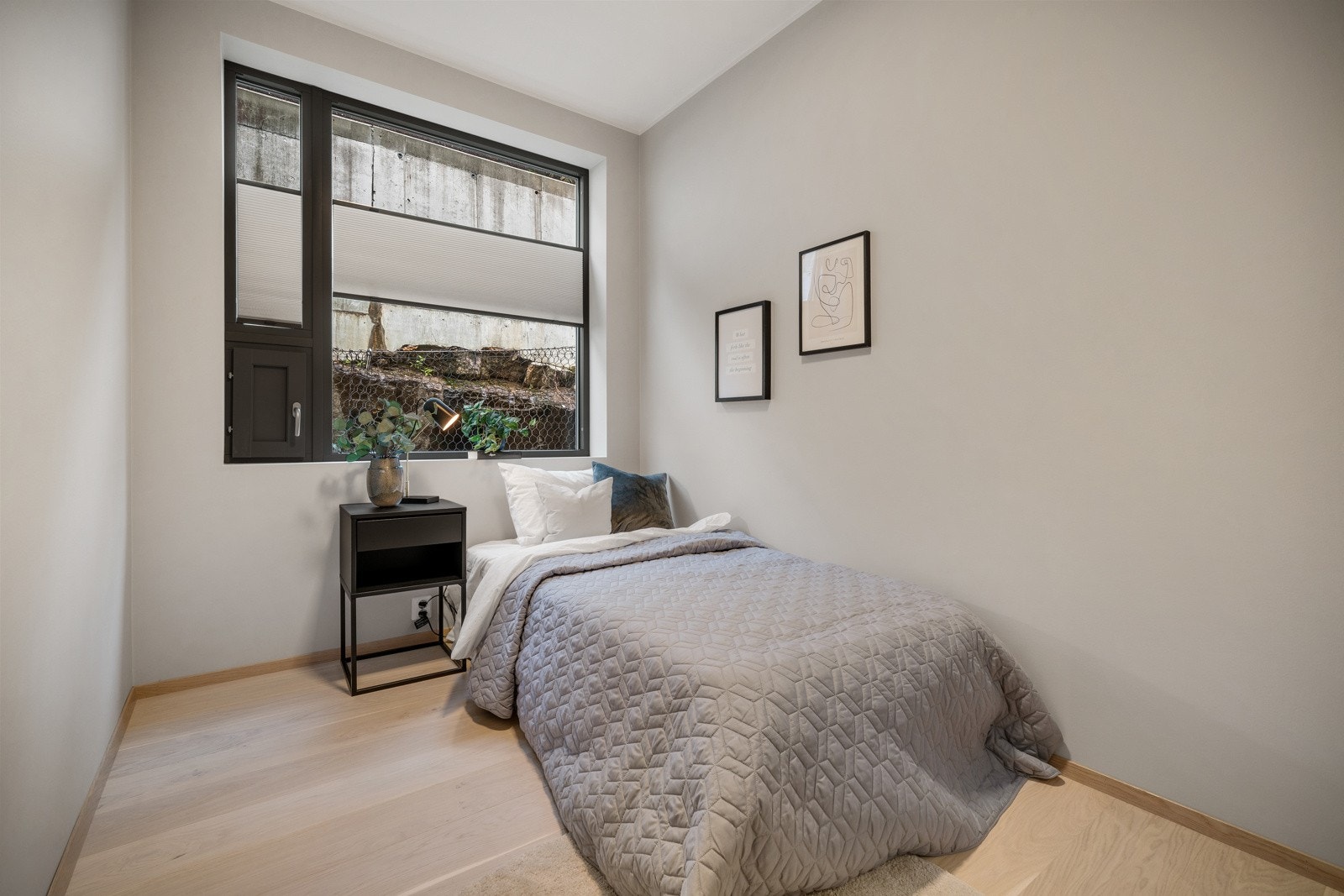 - Det er til sammen 3 soverom i boligen - Galleribilde